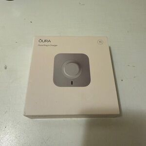 Oura Ring 4 Charger in Cream
